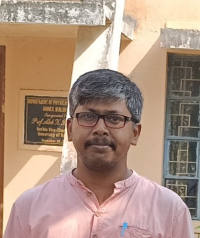 SUJIT KUNDU